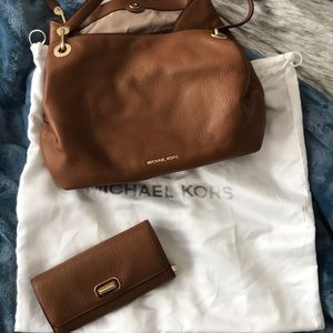 Michal Kors Cognac handbag with matching wallet